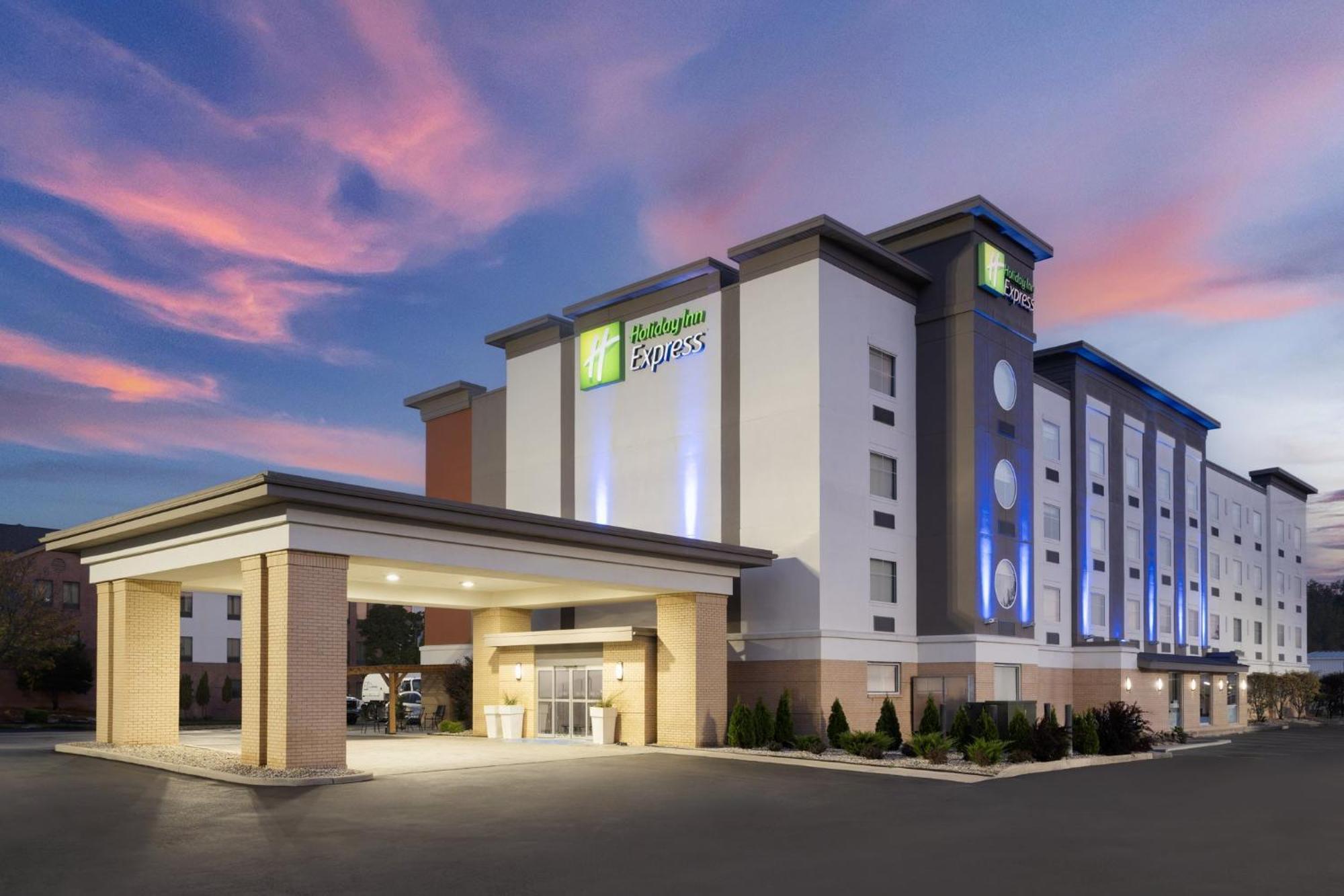 Holiday Inn Express Toledo North By Ihg Exterior foto