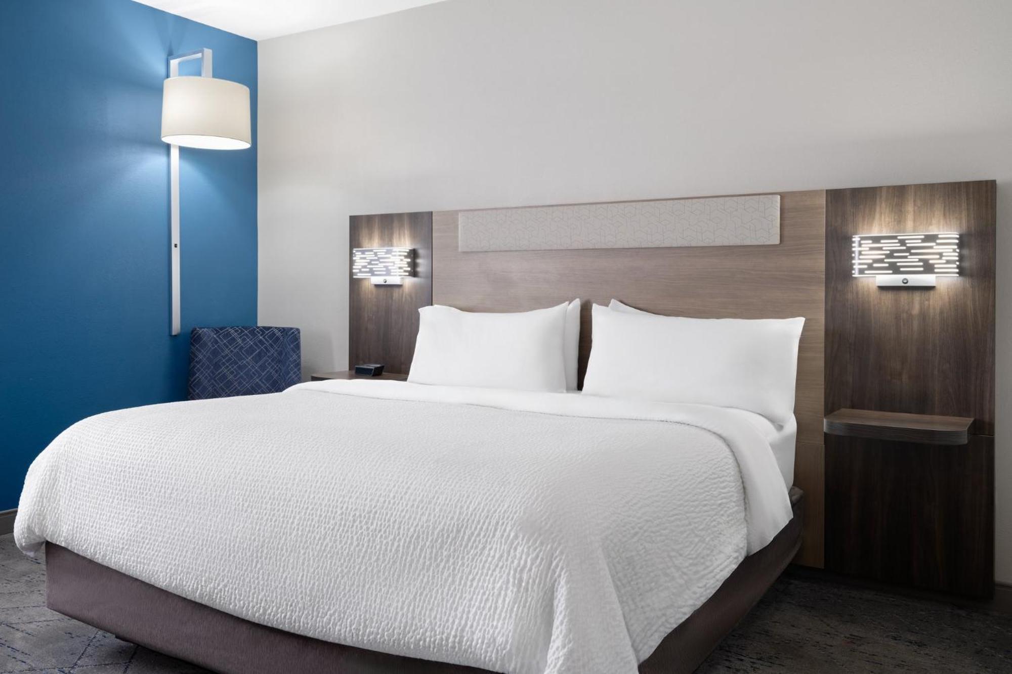 Holiday Inn Express Toledo North By Ihg Exterior foto